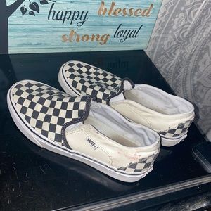 checkered vans